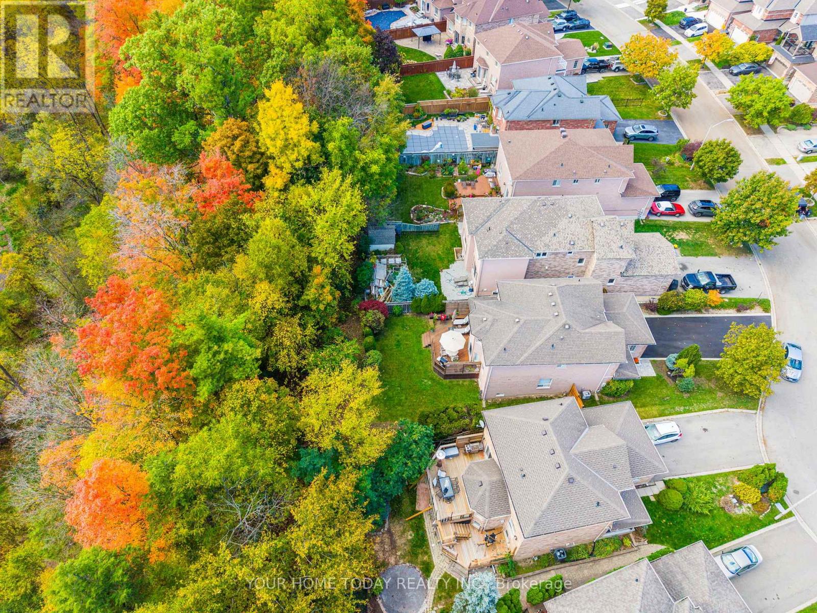 114 Russell Street, Halton Hills, Ontario  L7G 5Z1 - Photo 45 - W12465533