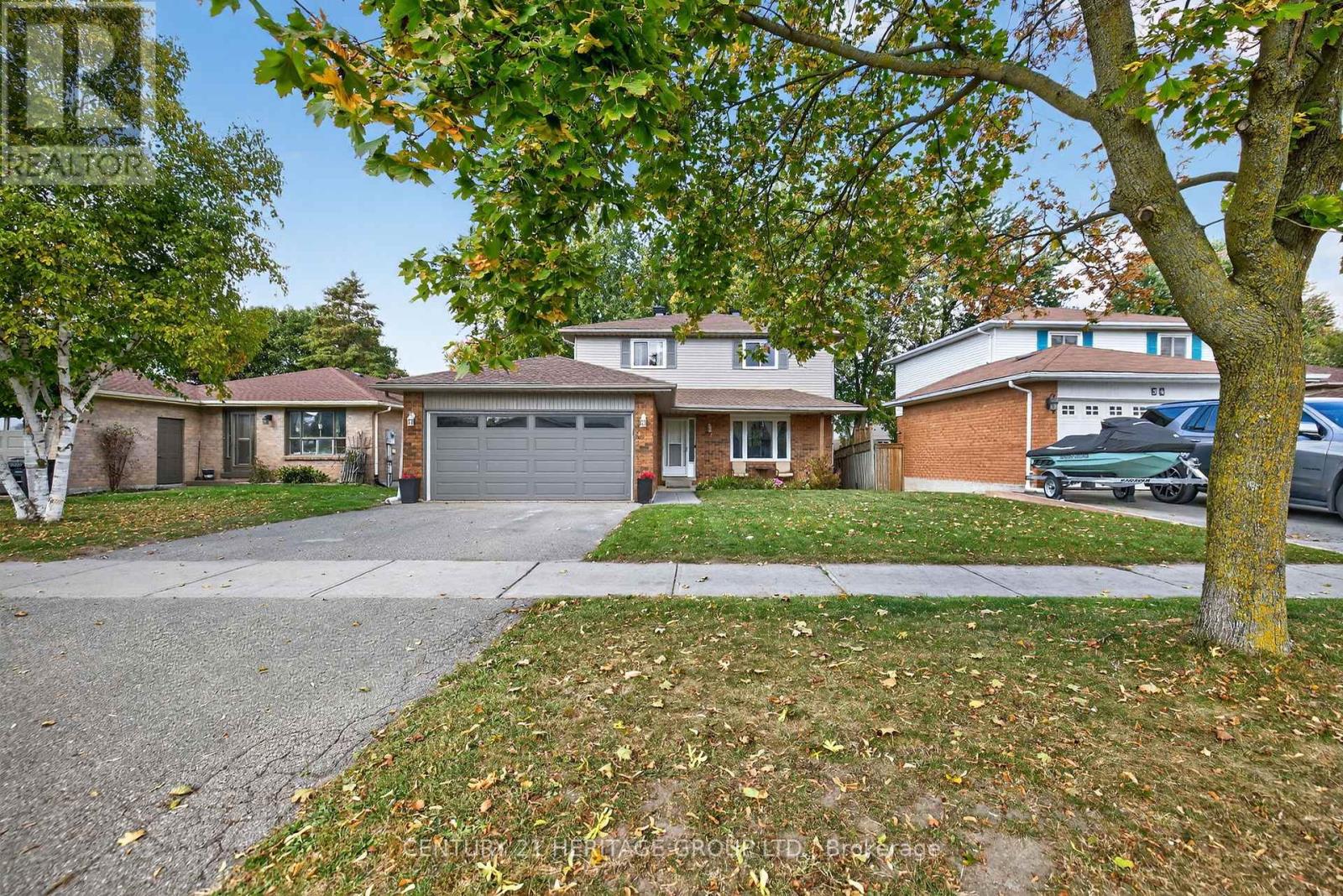 32 NORTHGATE DRIVE, Bradford West Gwillimbury, Ontario