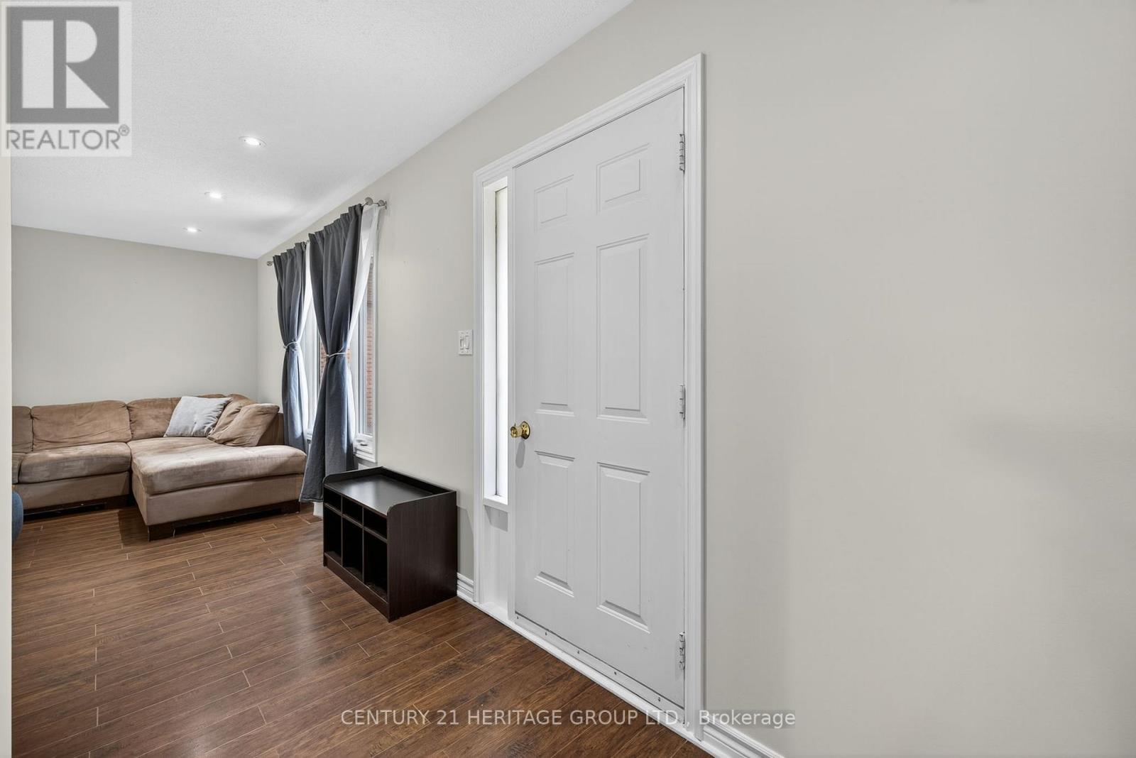 32 Northgate Drive, Bradford West Gwillimbury, Ontario  L3Z 2H5 - Photo 7 - N12467645
