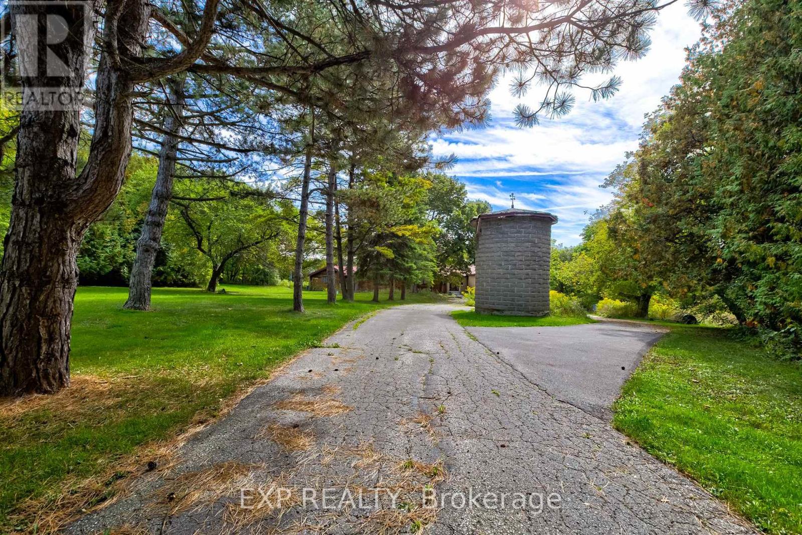 3791 Vivian Road, Whitchurch-Stouffville, Ontario  L0G 1E0 - Photo 6 - N12467732
