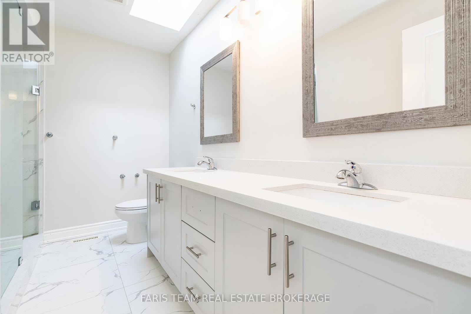 99 Fred Cook Drive, Bradford West Gwillimbury, Ontario  L3Z 1V1 - Photo 22 - N12467740