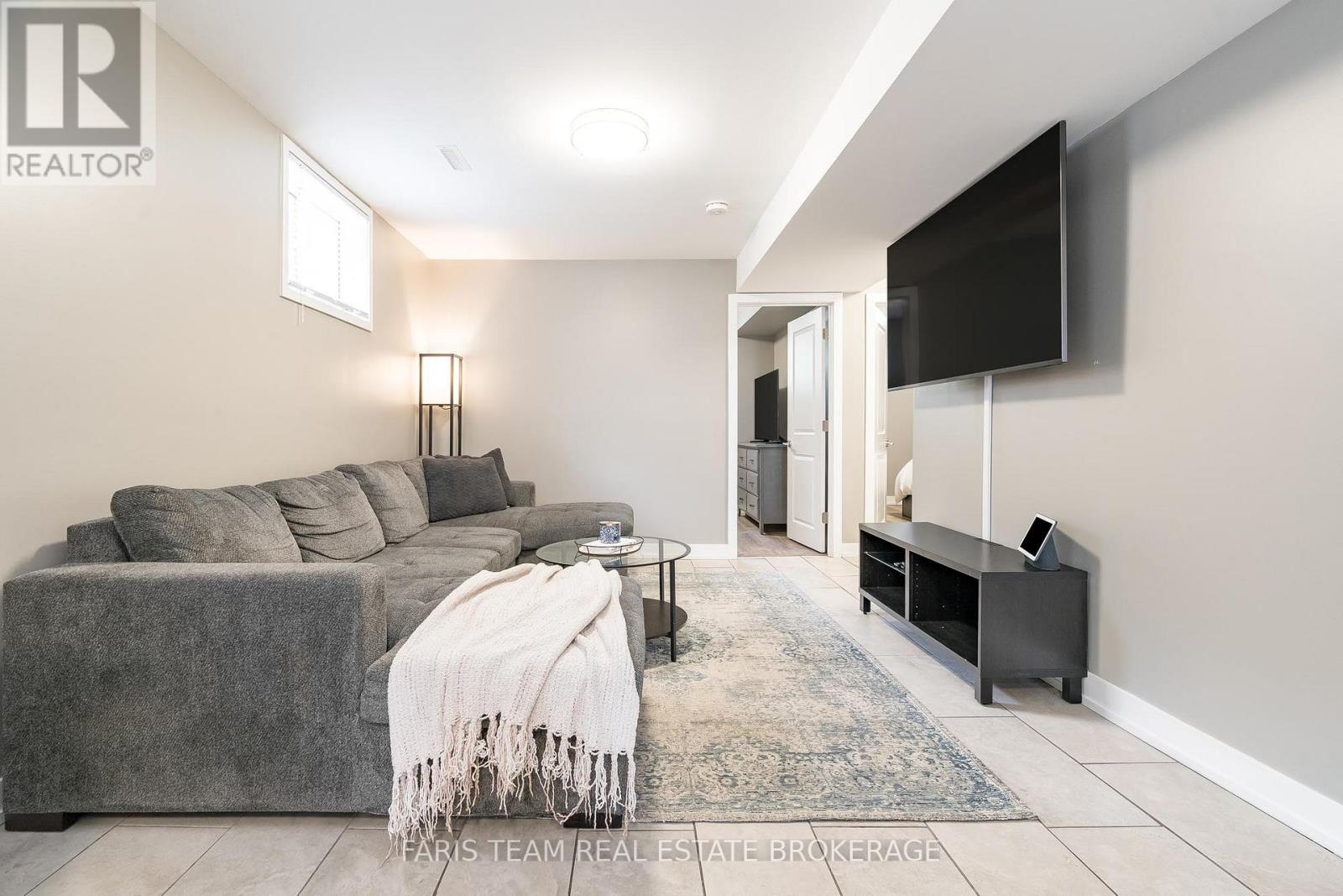 99 Fred Cook Drive, Bradford West Gwillimbury, Ontario  L3Z 1V1 - Photo 30 - N12467740