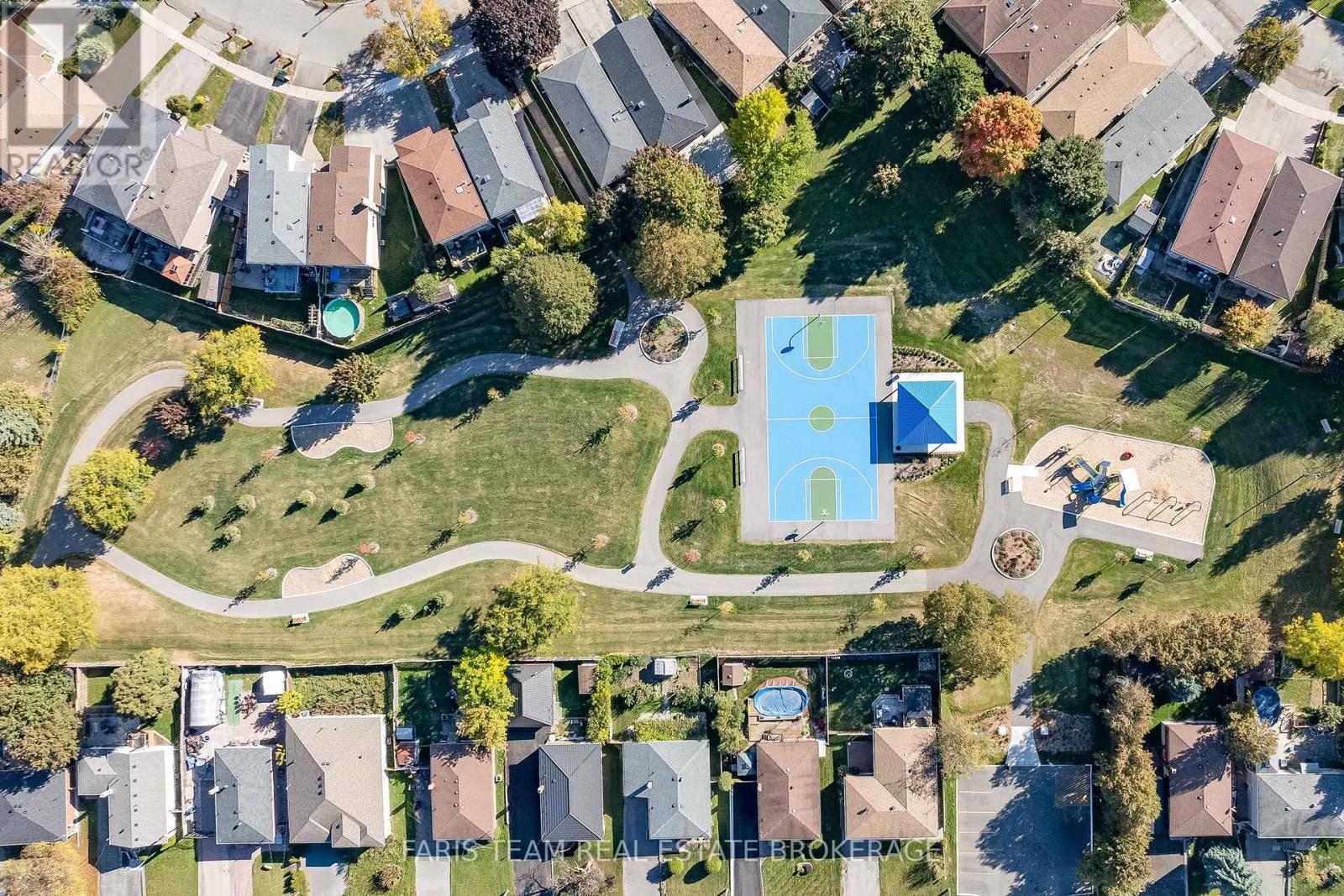 99 Fred Cook Drive, Bradford West Gwillimbury, Ontario  L3Z 1V1 - Photo 46 - N12467740
