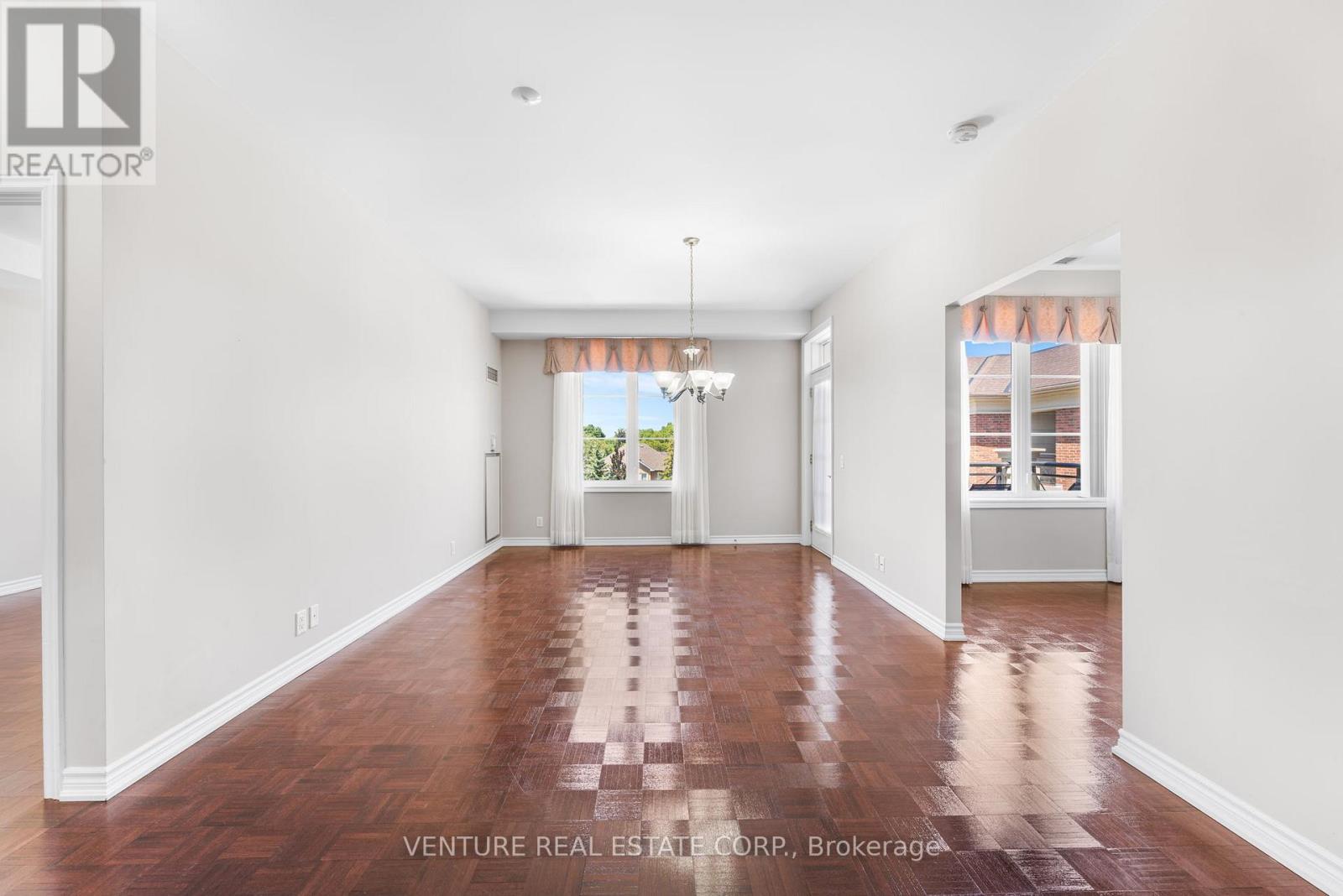 302 - 9519 Keele Street, Vaughan, Ontario  L6A 4A2 - Photo 6 - N12467770
