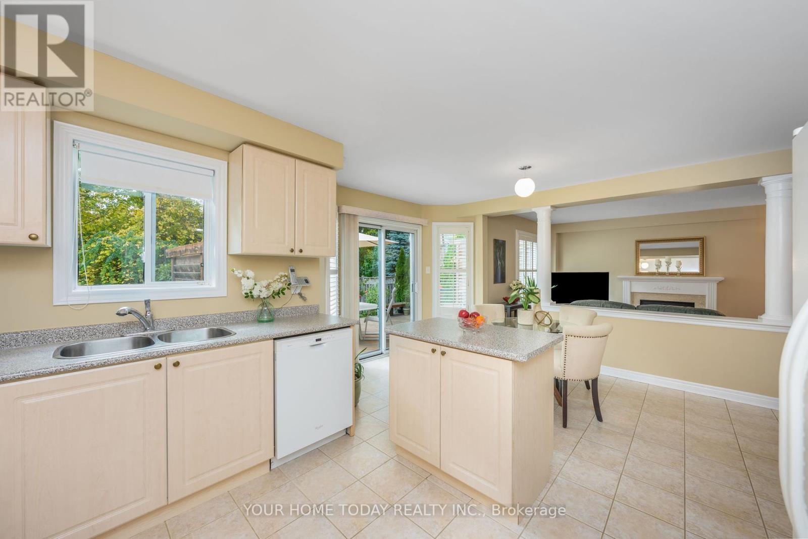 114 Russell Street, Halton Hills, Ontario  L7G 5Z1 - Photo 16 - W12465533