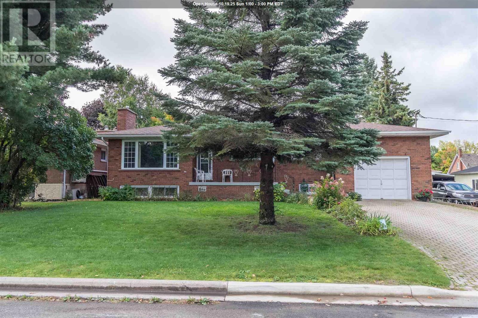 123 Vivian AVE, Sault Ste. Marie, Ontario