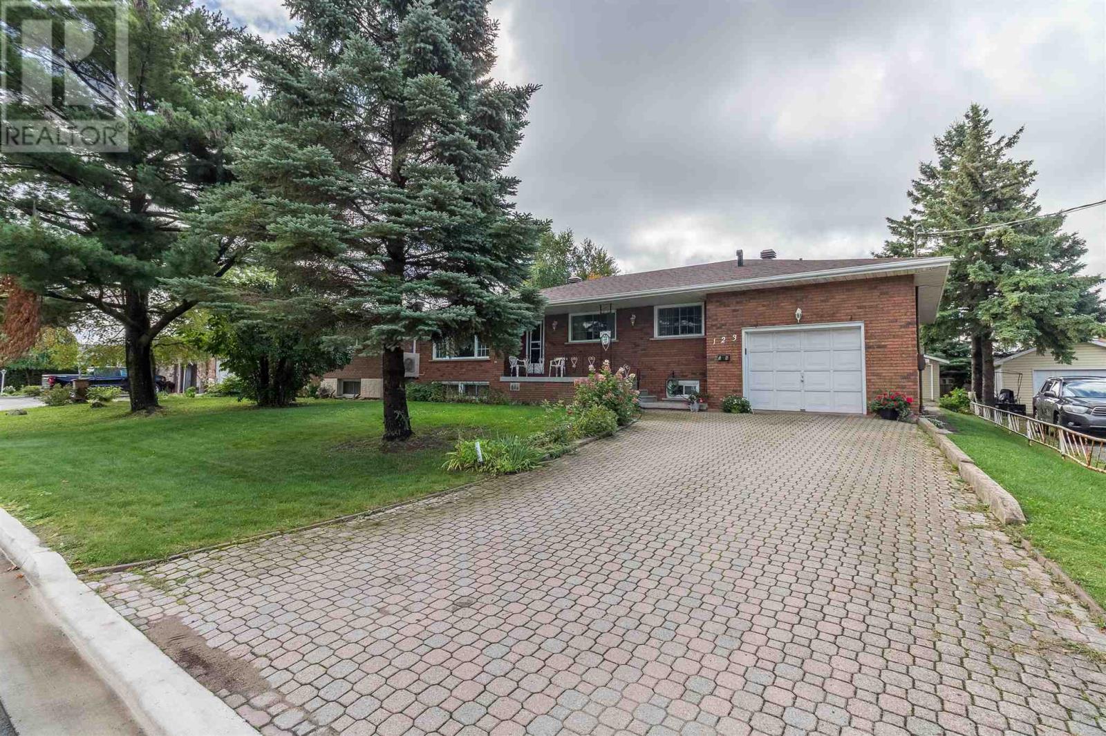 123 Vivian Ave, Sault Ste. Marie, Ontario  P6C 2E9 - Photo 39 - SM252760