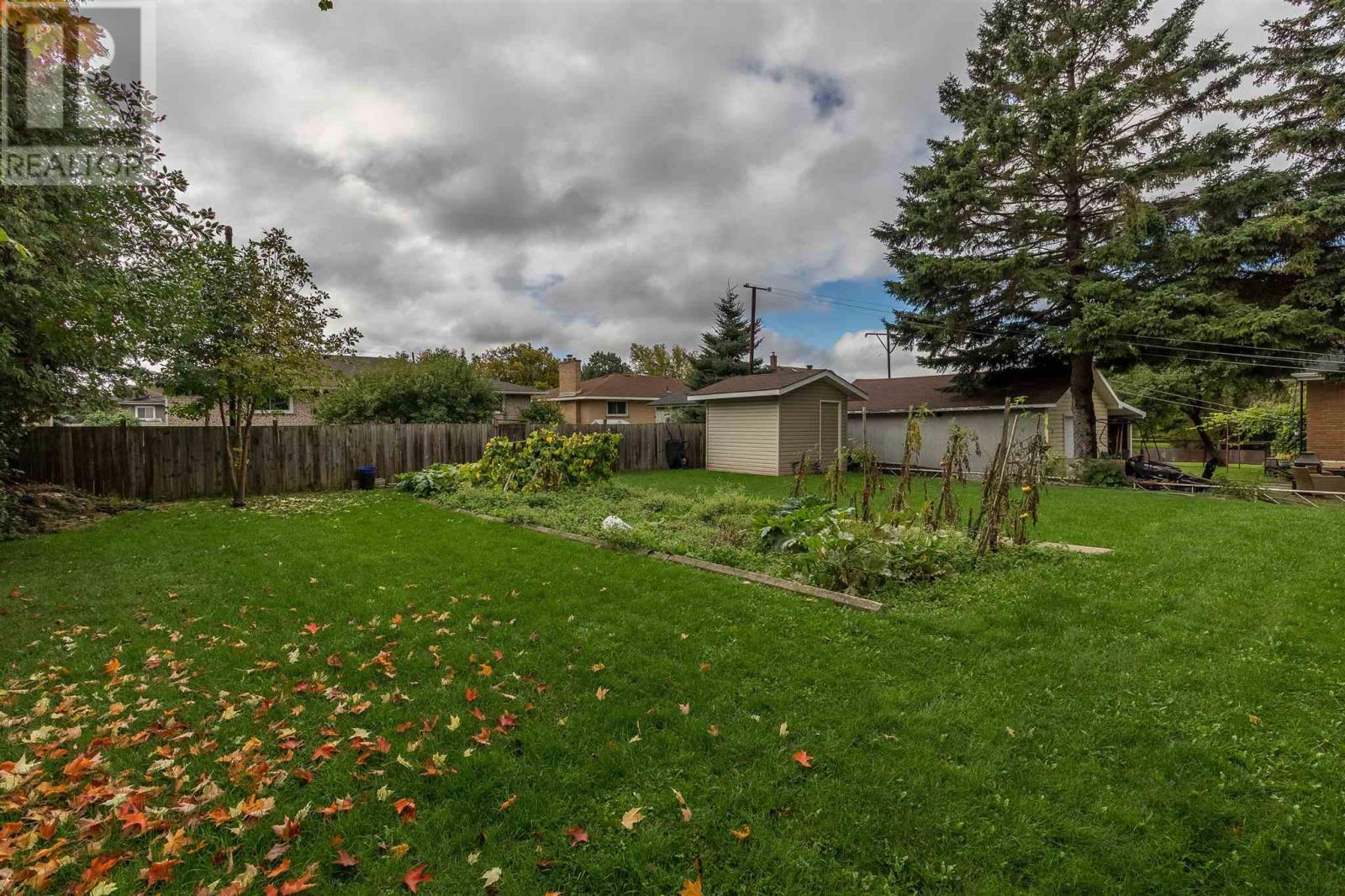 123 Vivian Ave, Sault Ste. Marie, Ontario  P6C 2E9 - Photo 38 - SM252760