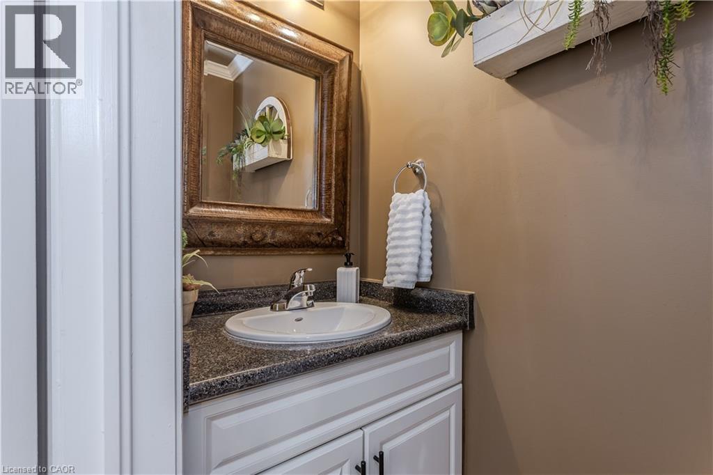 26 Grassyplain Drive, Mount Hope, Ontario  L0R 1W0 - Photo 12 - 40779307