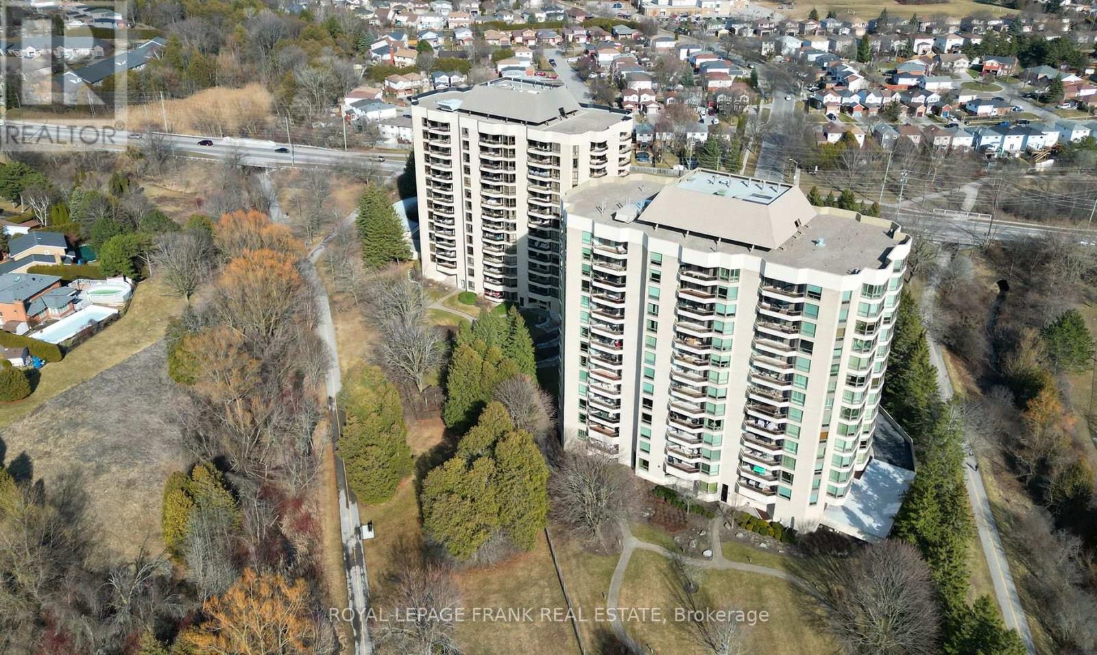 1205 - 700 Wilson Road N, Oshawa, Ontario  L1G 7T5 - Photo 3 - E12467850