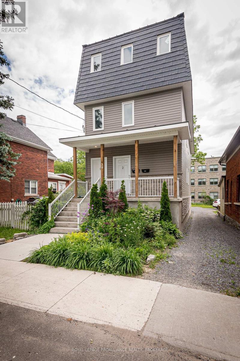 39 Ellerbeck Street, Kingston, Ontario  K7L 4H5 - Photo 1 - X12467870