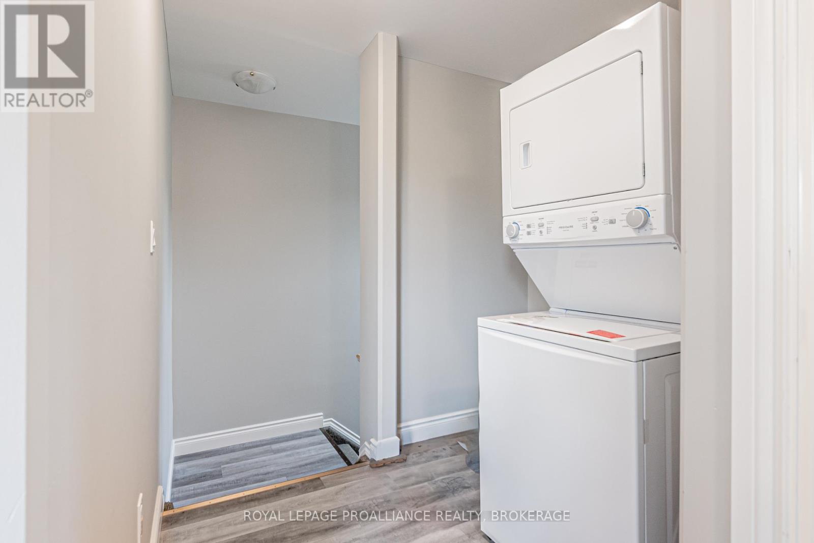 39 Ellerbeck Street, Kingston, Ontario  K7L 4H5 - Photo 27 - X12467870
