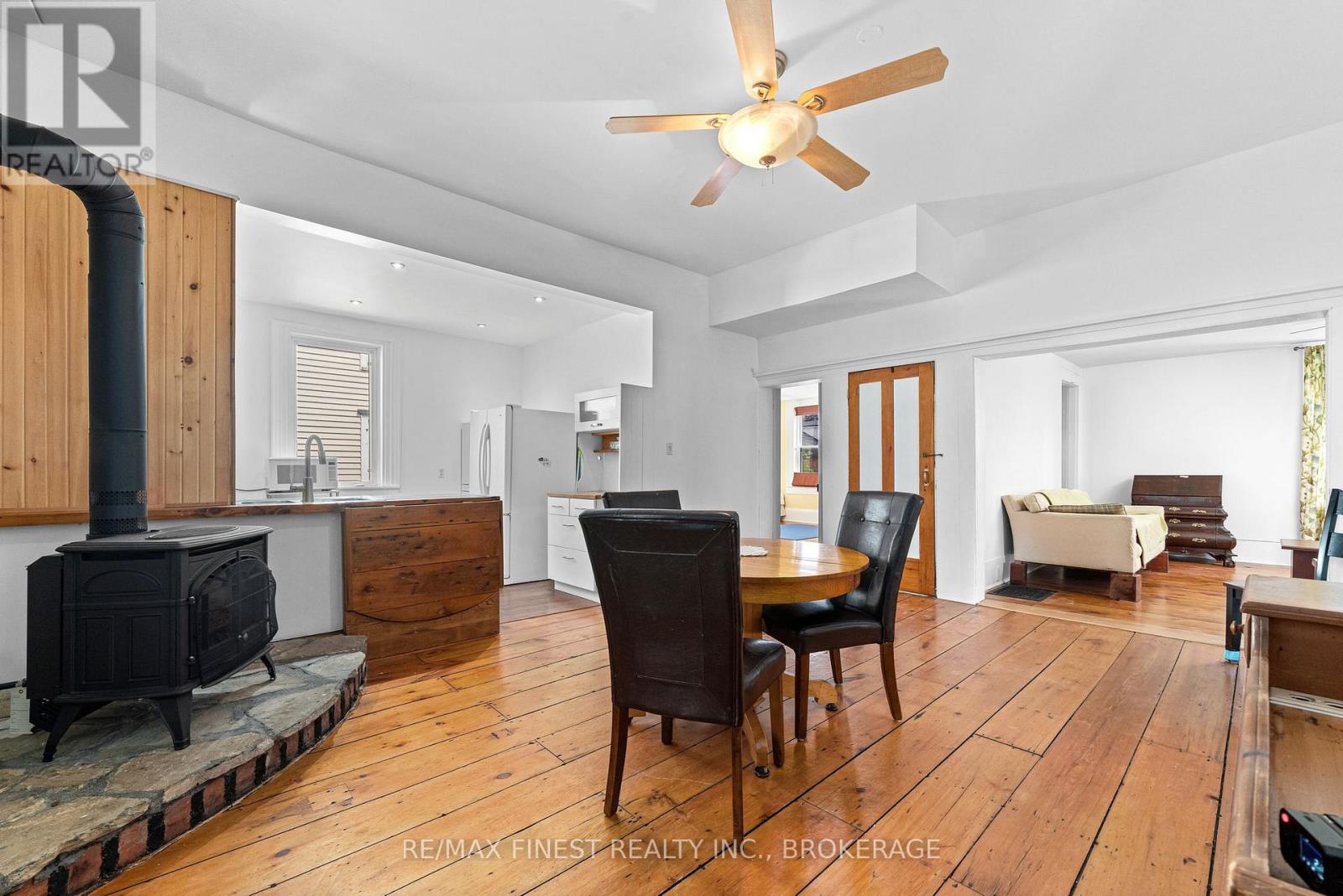 8 Catherine Street, Prince Edward County (Picton Ward), Ontario  K0K 2T0 - Photo 4 - X12467886