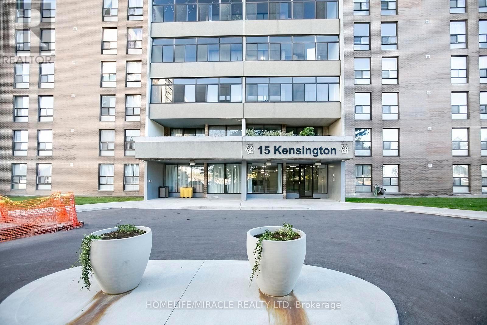 1610 - 15 KENSINGTON ROAD, Brampton, Ontario