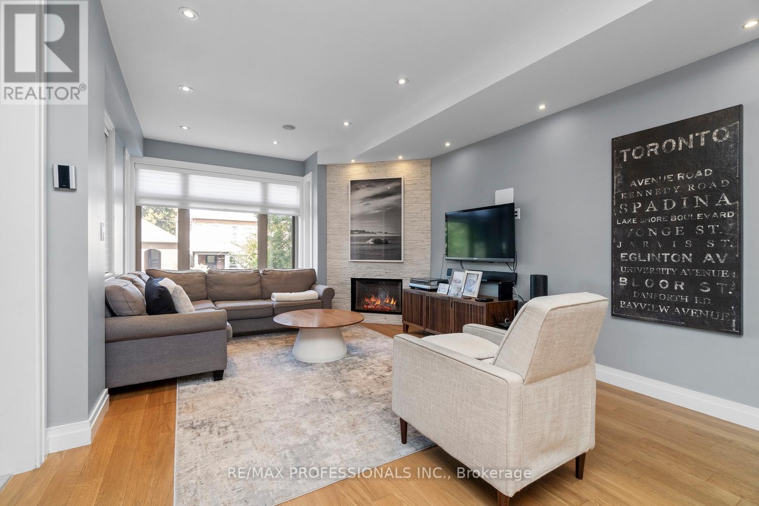 71 Morningside Avenue, Toronto, Ontario  M6S 1C8 - Photo 2 - W12467641