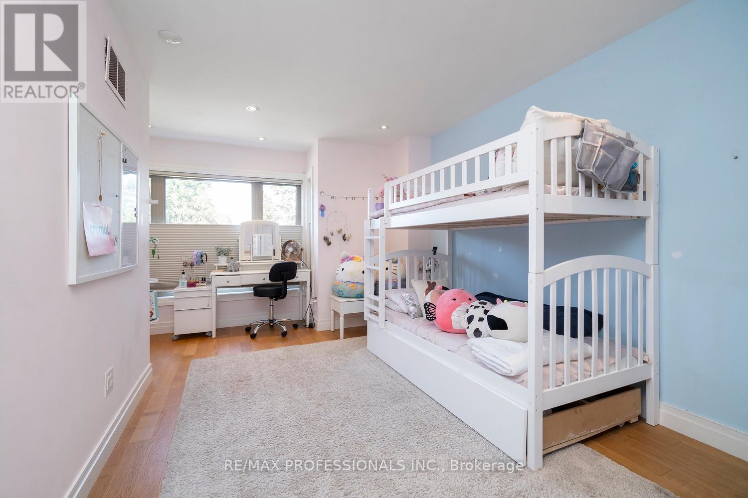 71 Morningside Avenue, Toronto, Ontario  M6S 1C8 - Photo 24 - W12467641