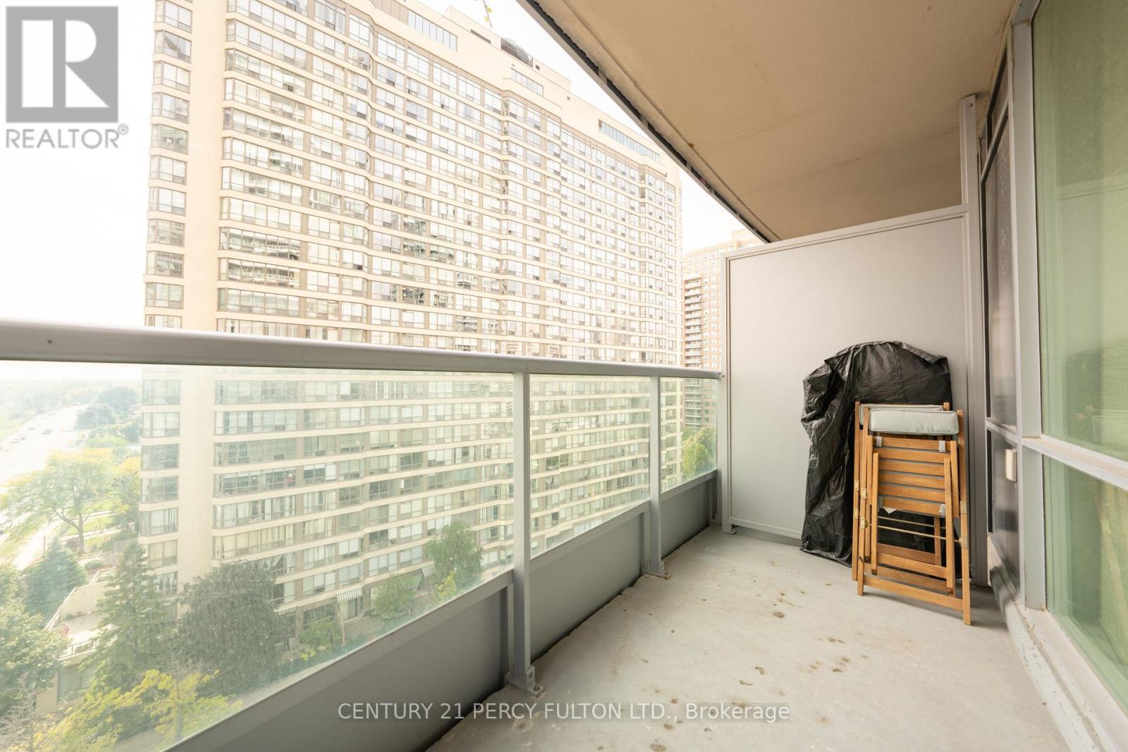 1003 - 33 Elm Drive W, Mississauga, Ontario  L5B 4M2 - Photo 10 - W12467646
