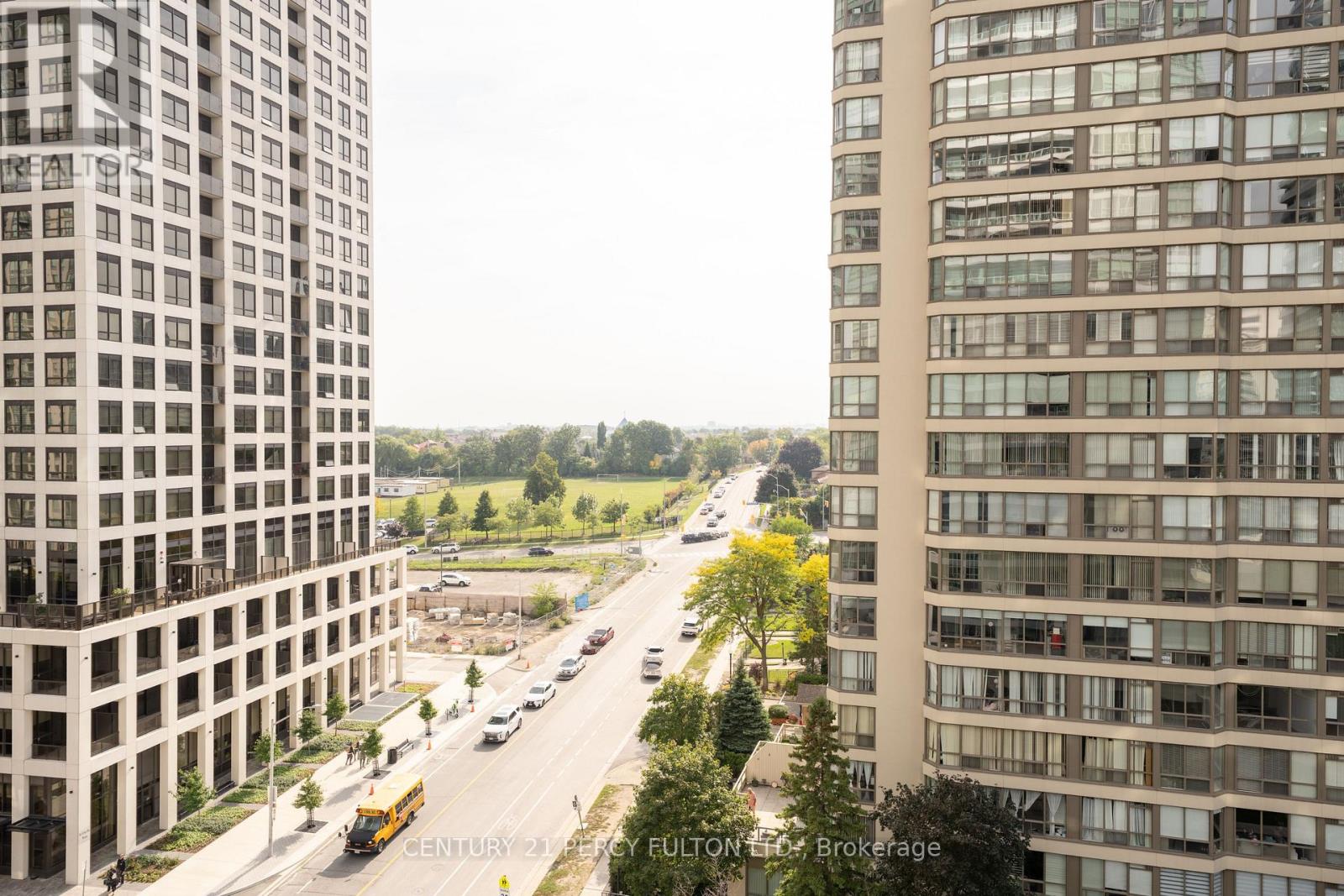 1003 - 33 Elm Drive W, Mississauga, Ontario  L5B 4M2 - Photo 11 - W12467646