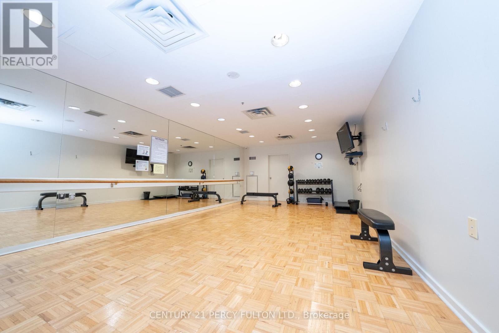 1003 - 33 Elm Drive W, Mississauga, Ontario  L5B 4M2 - Photo 13 - W12467646