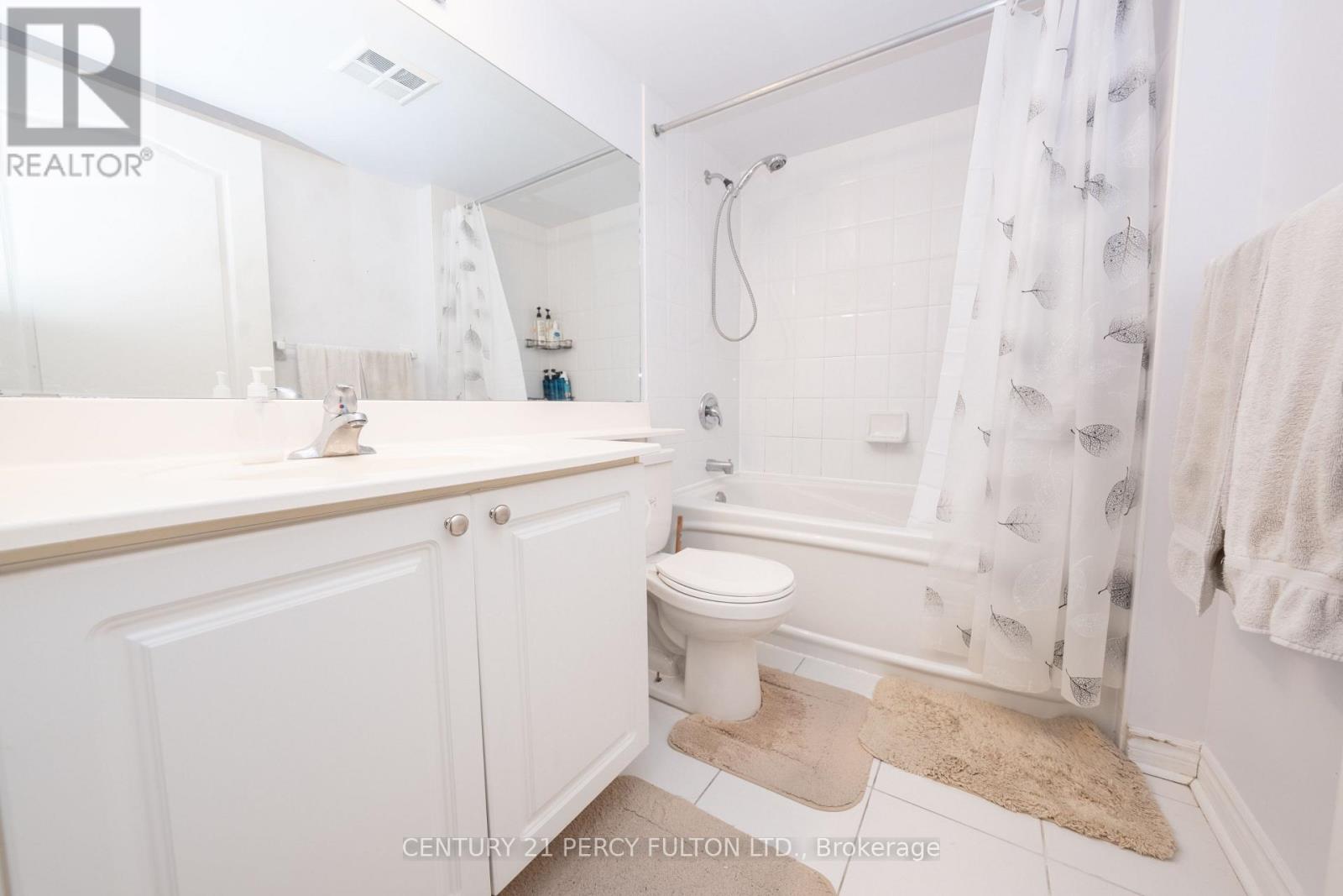 1003 - 33 Elm Drive W, Mississauga, Ontario  L5B 4M2 - Photo 7 - W12467646