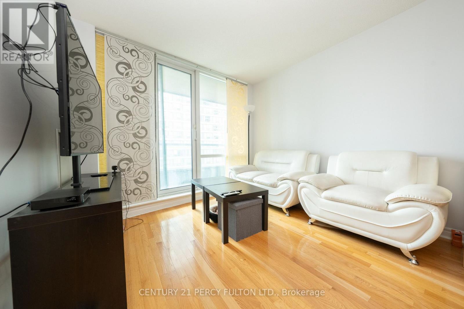 1003 - 33 Elm Drive W, Mississauga, Ontario  L5B 4M2 - Photo 8 - W12467646