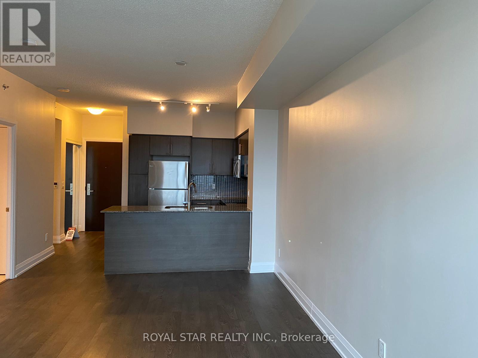 1204 - 65 Speers Road, Oakville, Ontario  L6K 0J1 - Photo 5 - W12467652