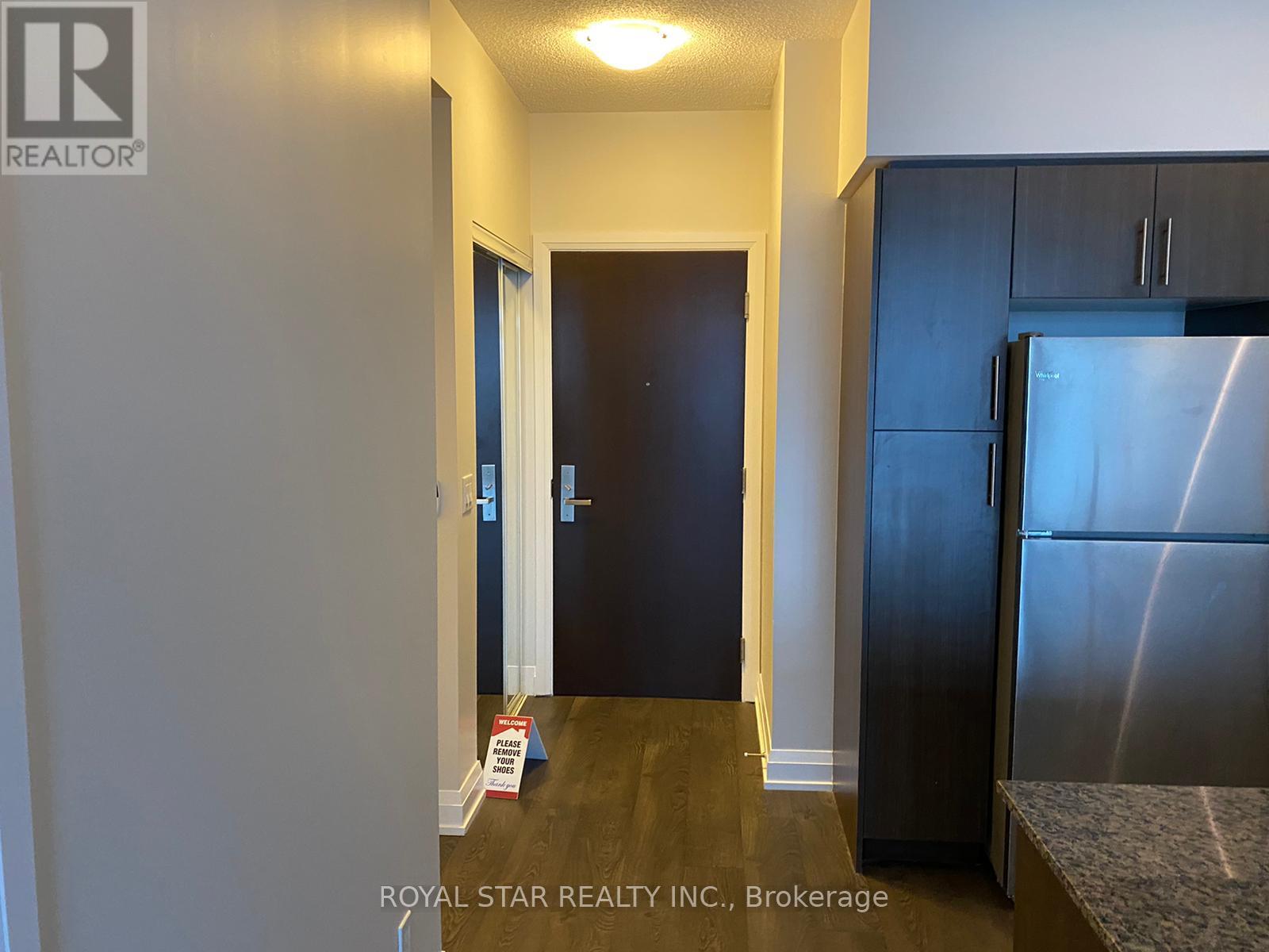 1204 - 65 Speers Road, Oakville, Ontario  L6K 0J1 - Photo 7 - W12467652