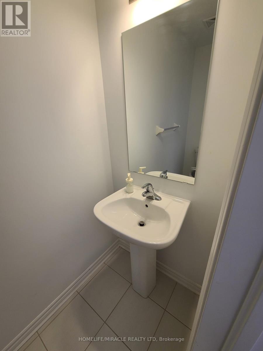 5 Springdale Avenue, Caledon, Ontario  L7C 4L4 - Photo 10 - W12467662