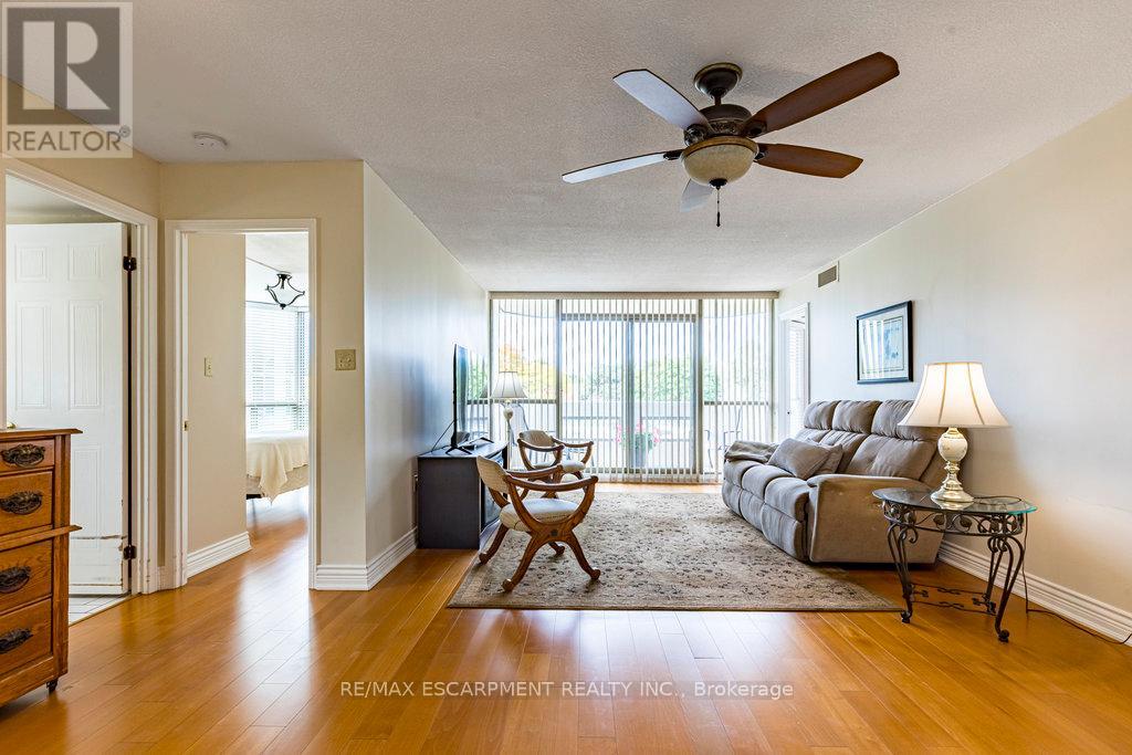 209 - 5080 Pinedale Avenue, Burlington, Ontario  L7L 5V7 - Photo 13 - W12467669
