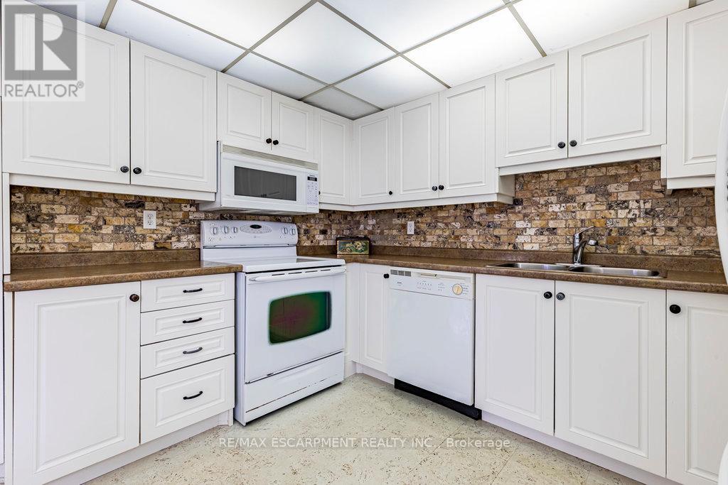 209 - 5080 Pinedale Avenue, Burlington, Ontario  L7L 5V7 - Photo 8 - W12467669