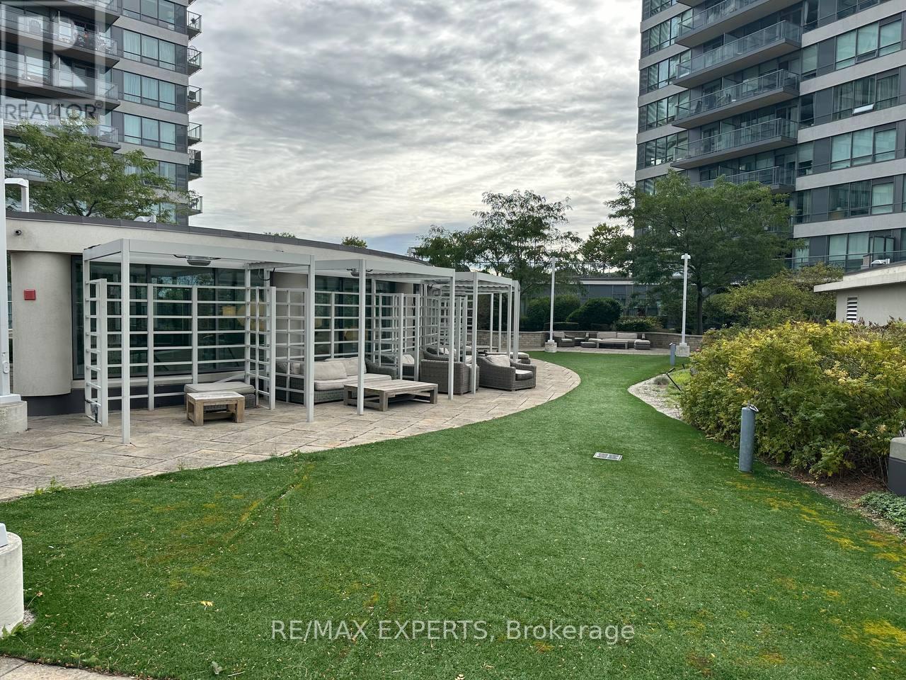 1507 - 2230 Lake Shore Boulevard W, Toronto, Ontario  M8V 0B2 - Photo 19 - W12467677