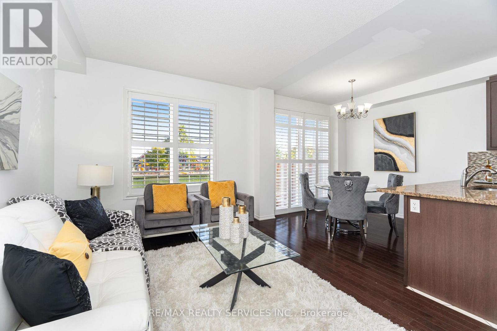 27 Sussexvale Drive, Brampton, Ontario  L6R 3S1 - Photo 18 - W12467691