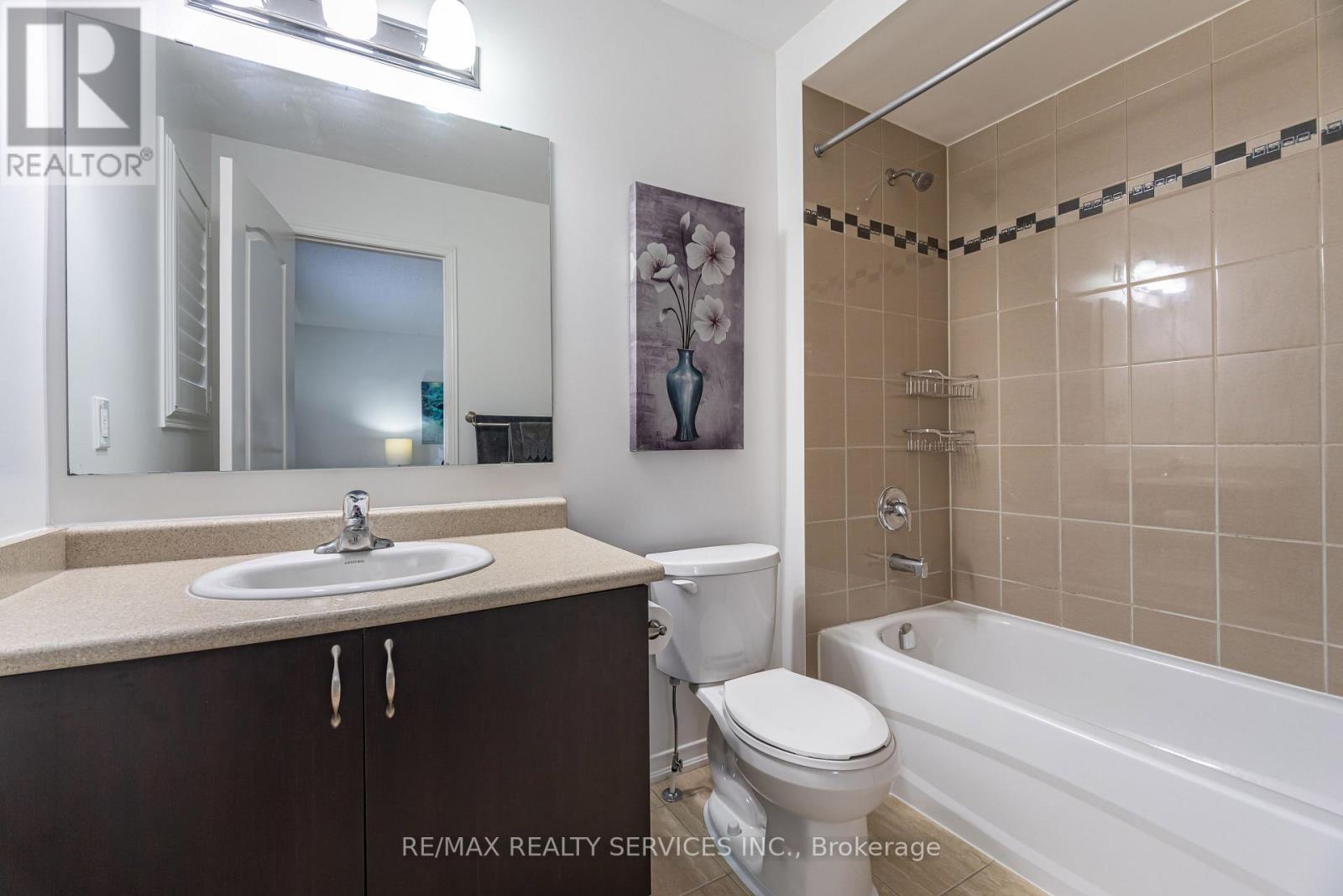 27 Sussexvale Drive, Brampton, Ontario  L6R 3S1 - Photo 31 - W12467691