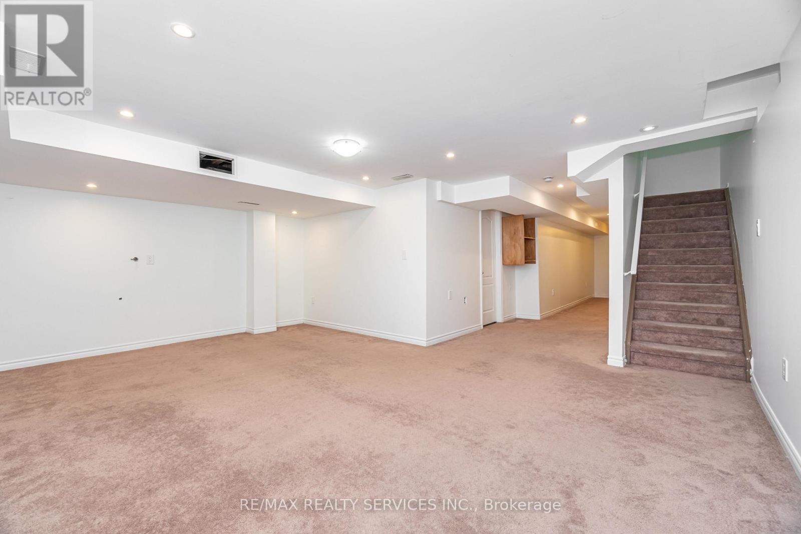27 Sussexvale Drive, Brampton, Ontario  L6R 3S1 - Photo 34 - W12467691