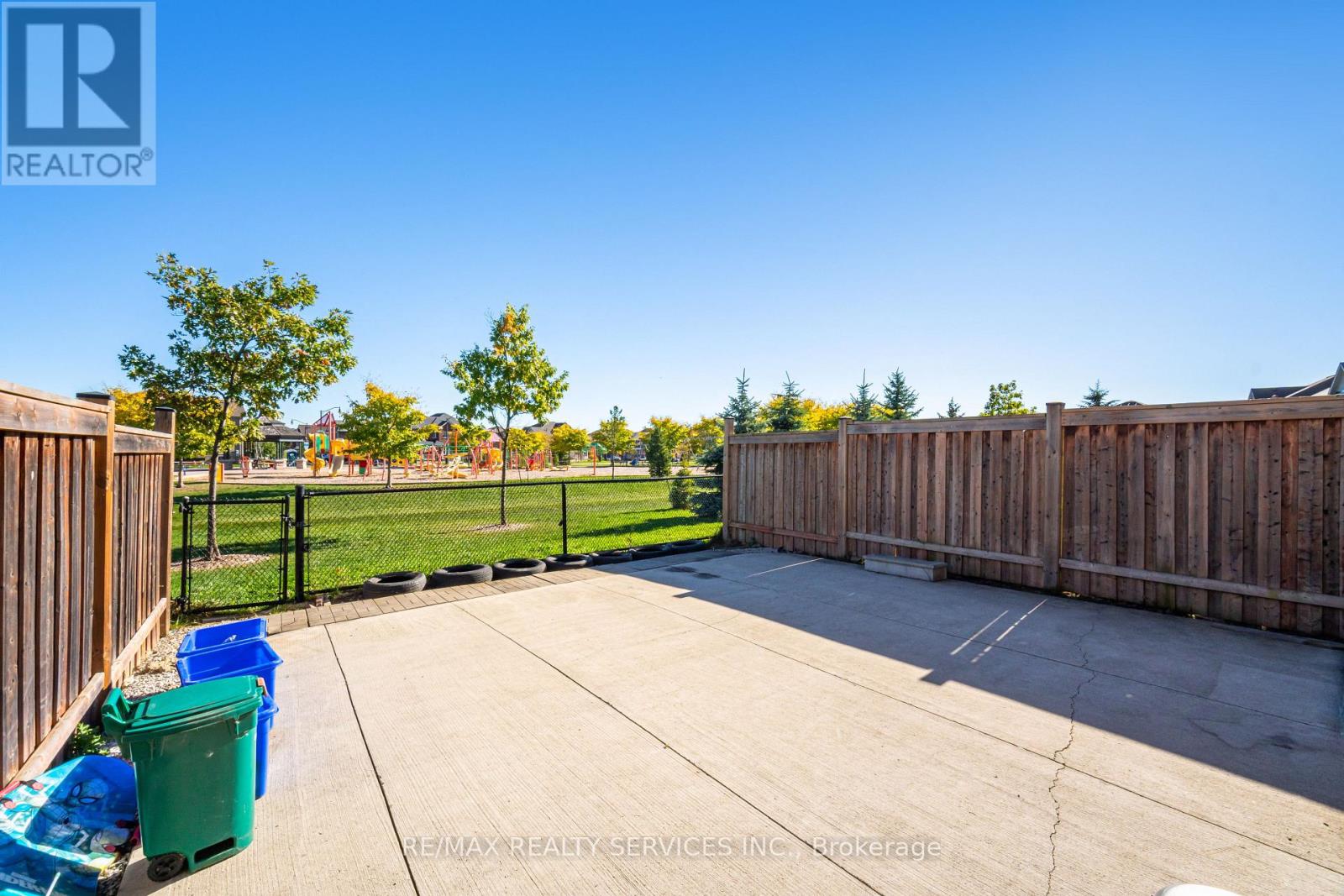 27 Sussexvale Drive, Brampton, Ontario  L6R 3S1 - Photo 38 - W12467691