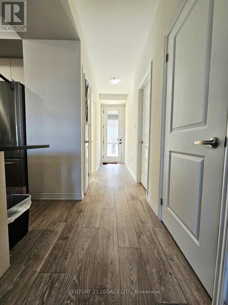 70 - 80 Knotsberry Circle, Brampton, Ontario  L6Y 6G1 - Photo 5 - W12467695