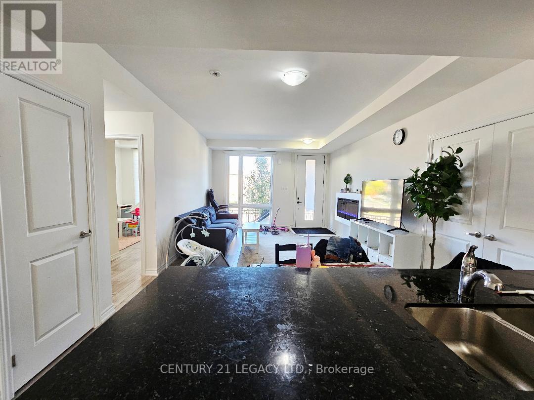 70 - 80 Knotsberry Circle, Brampton, Ontario  L6Y 6G1 - Photo 7 - W12467695