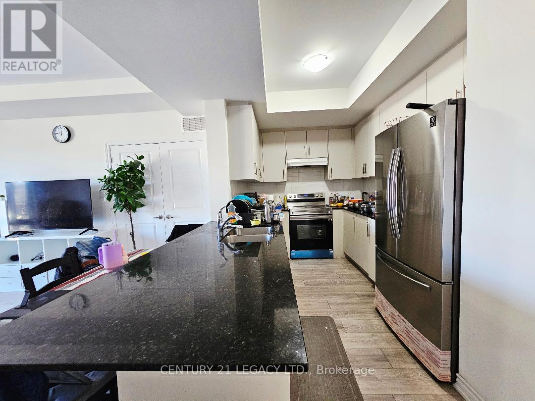 70 - 80 Knotsberry Circle, Brampton, Ontario  L6Y 6G1 - Photo 8 - W12467695