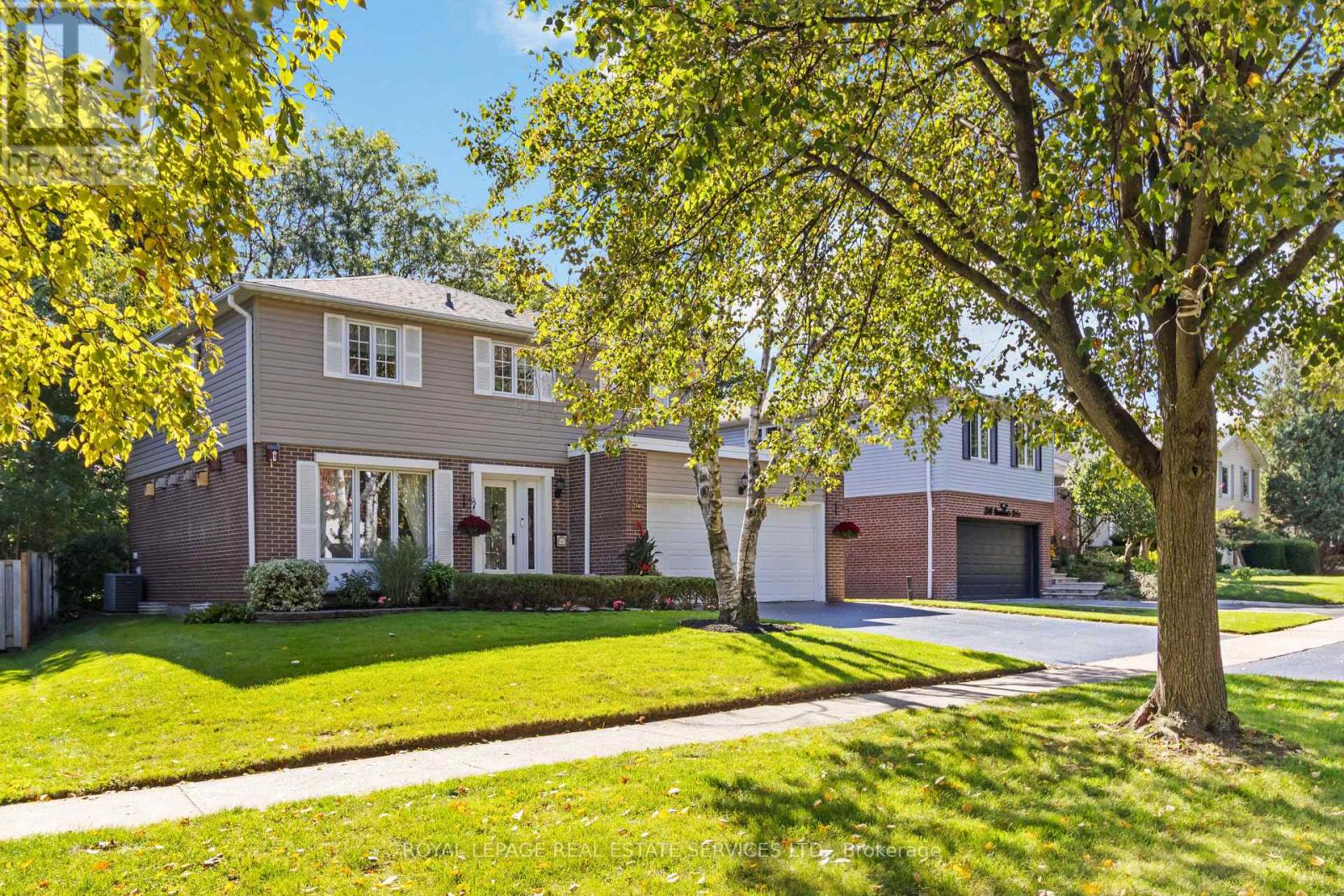 2340 Homelands Drive, Mississauga (Sheridan), Ontario  L5K 1G6 - Photo 2 - W12467706