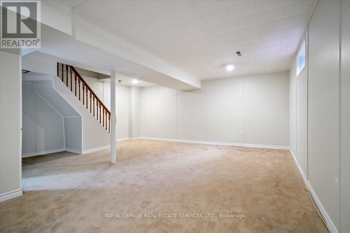 2340 Homelands Drive, Mississauga (Sheridan), Ontario  L5K 1G6 - Photo 29 - W12467706