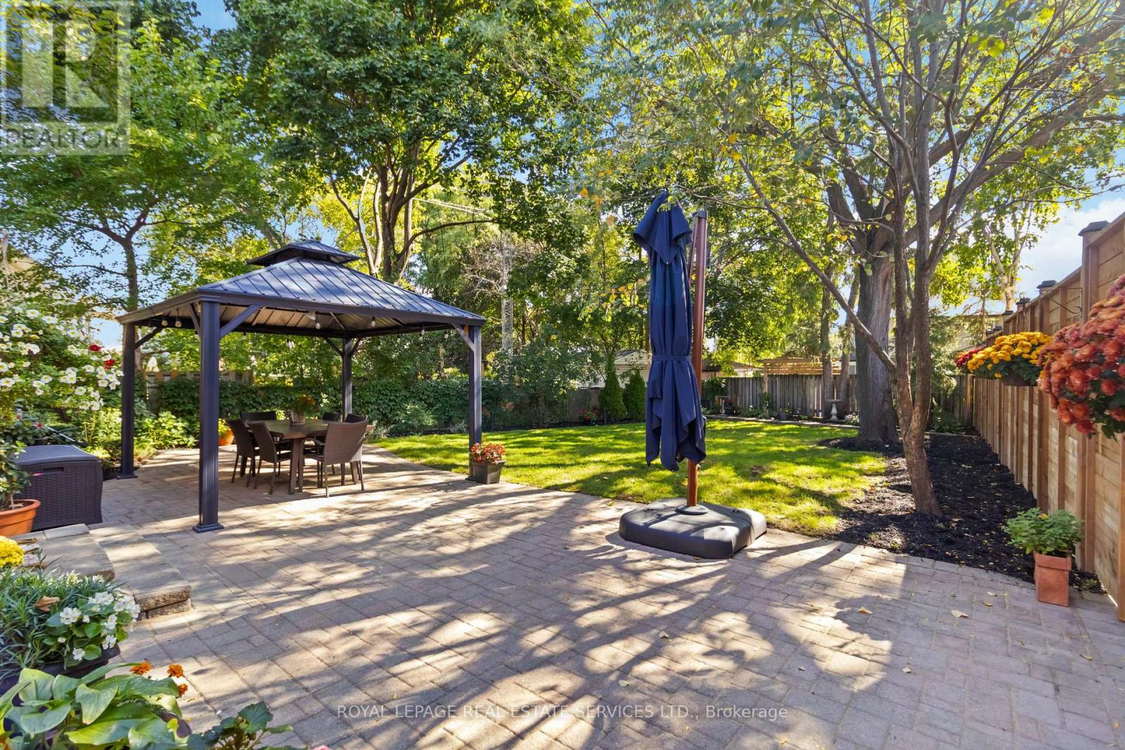 2340 Homelands Drive, Mississauga (Sheridan), Ontario  L5K 1G6 - Photo 37 - W12467706