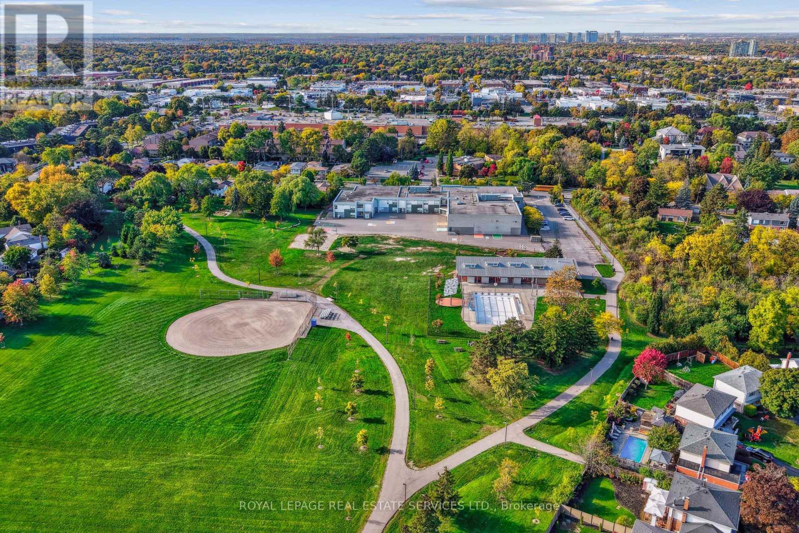 2340 Homelands Drive, Mississauga (Sheridan), Ontario  L5K 1G6 - Photo 44 - W12467706