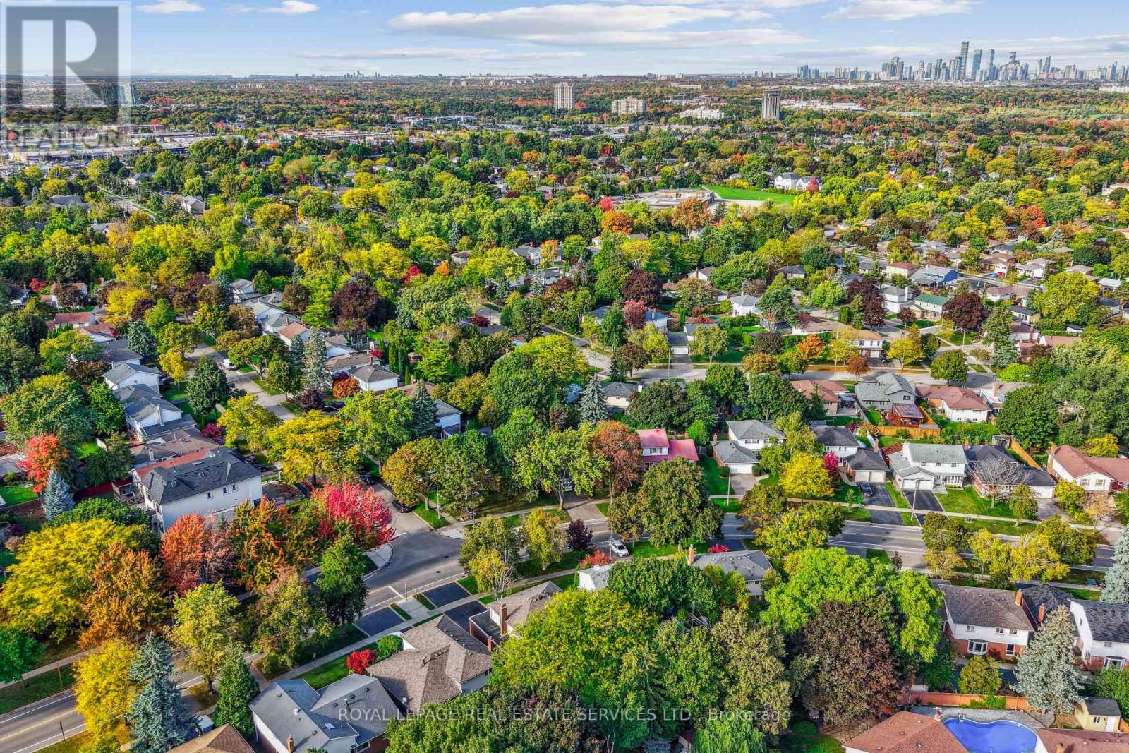 2340 Homelands Drive, Mississauga (Sheridan), Ontario  L5K 1G6 - Photo 46 - W12467706