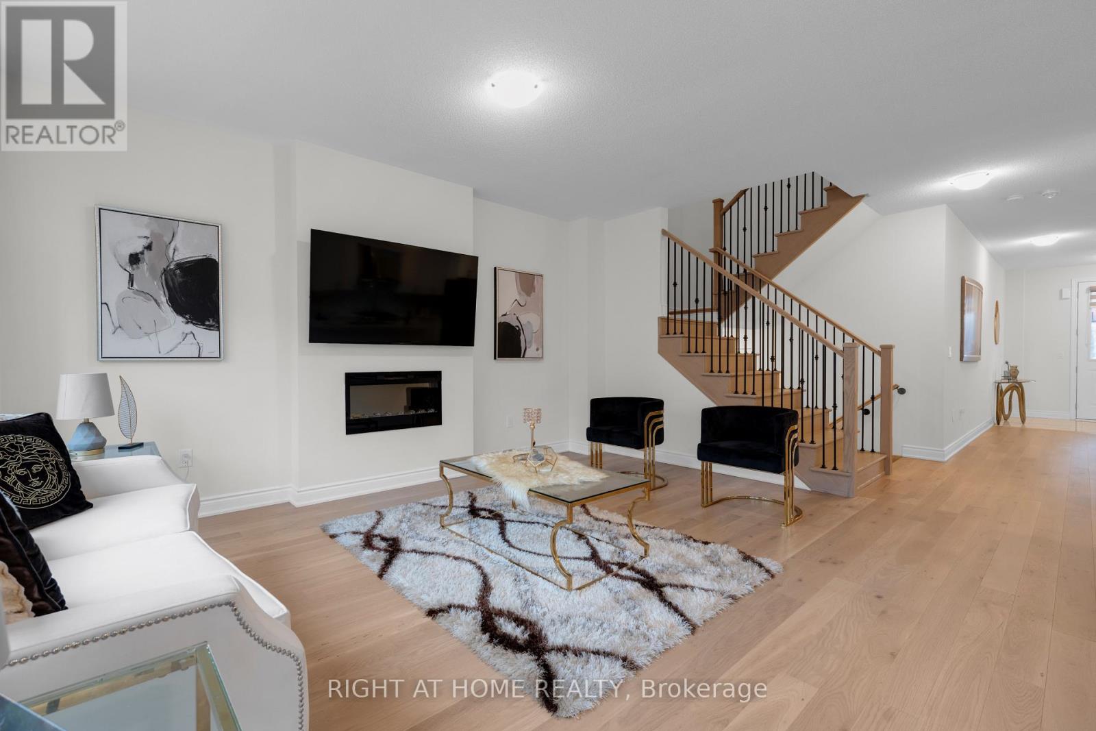 16 Vincena Road, Caledon, Ontario  L7C 4M3 - Photo 12 - W12467726