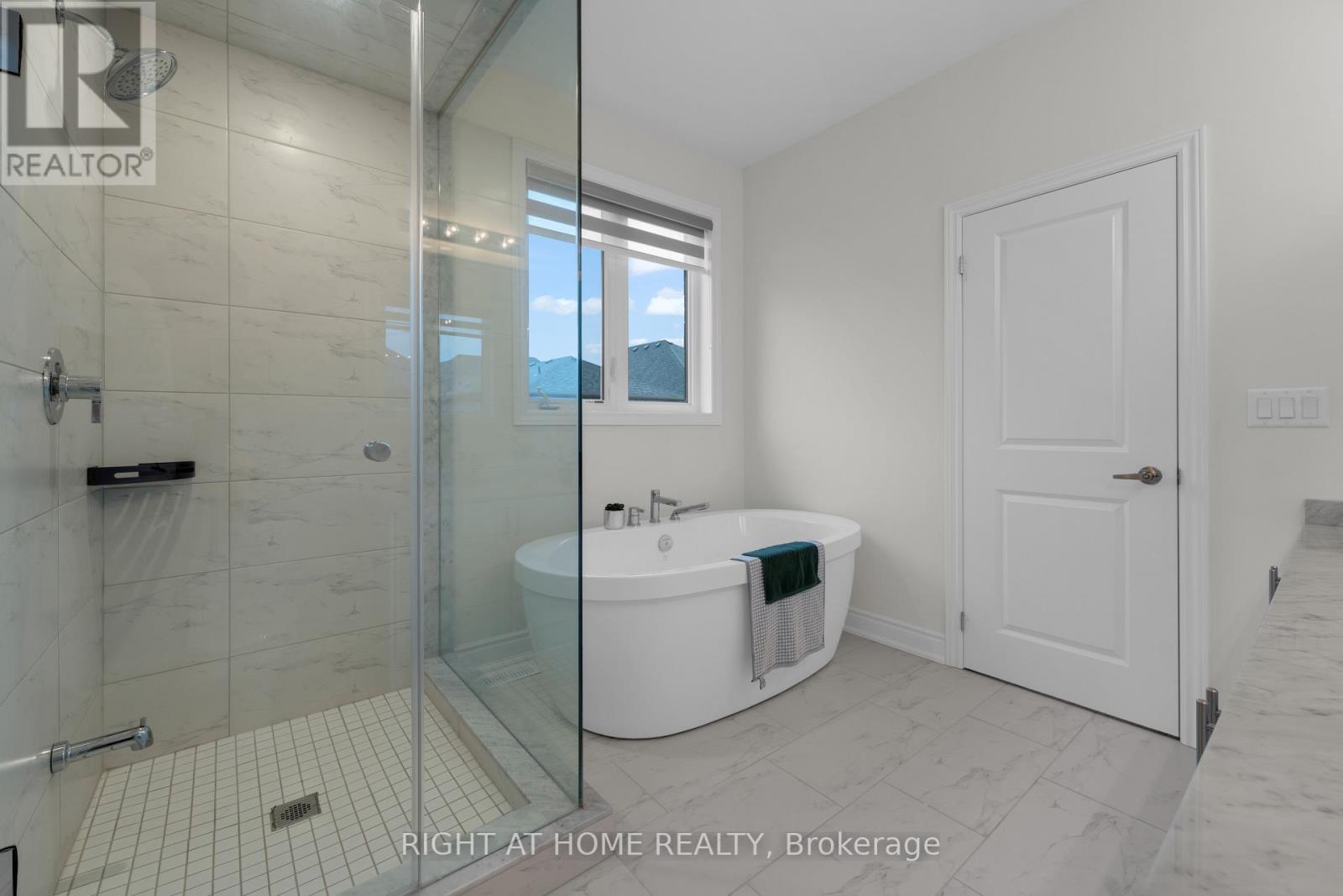16 Vincena Road, Caledon, Ontario  L7C 4M3 - Photo 22 - W12467726