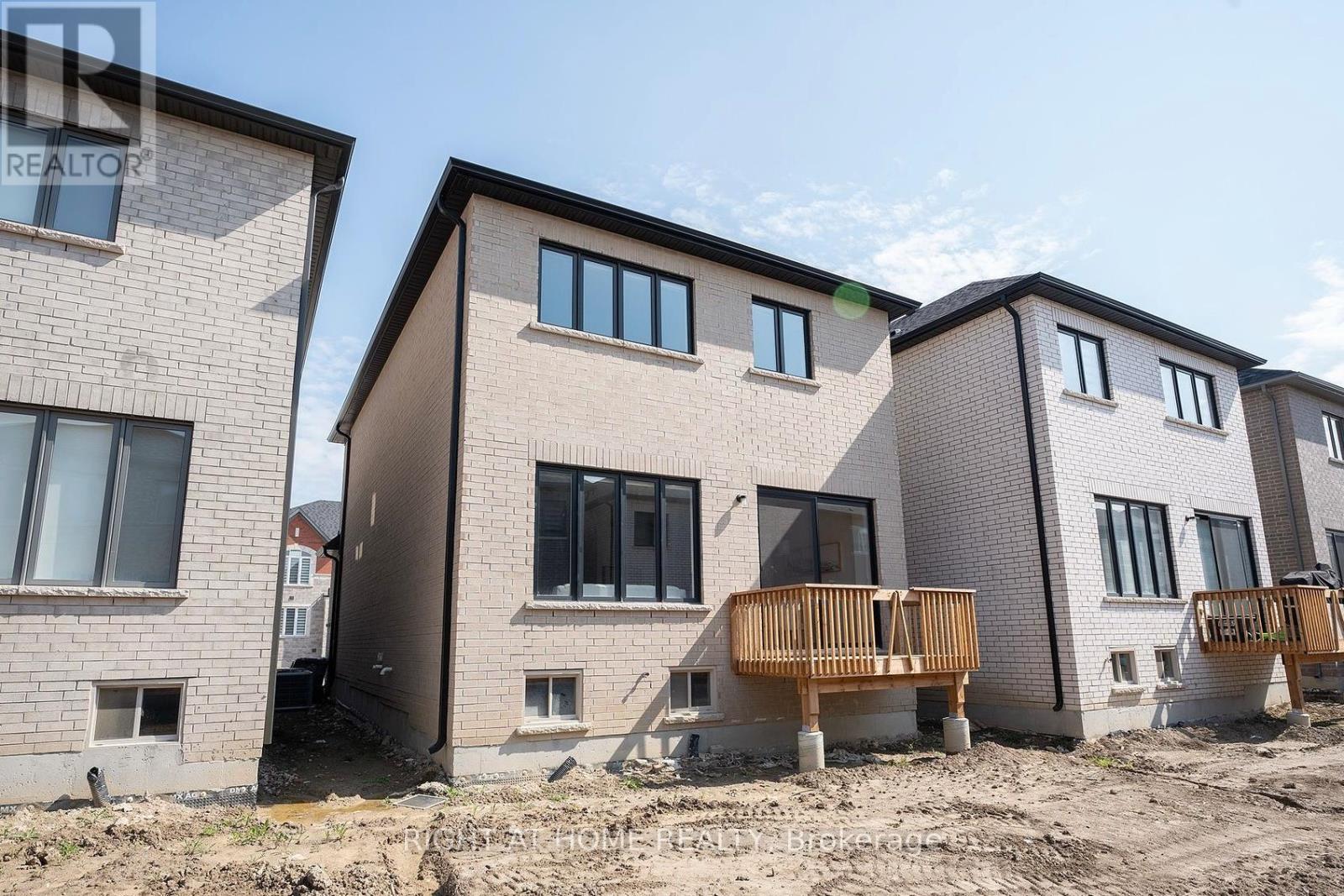 16 Vincena Road, Caledon, Ontario  L7C 4M3 - Photo 31 - W12467726