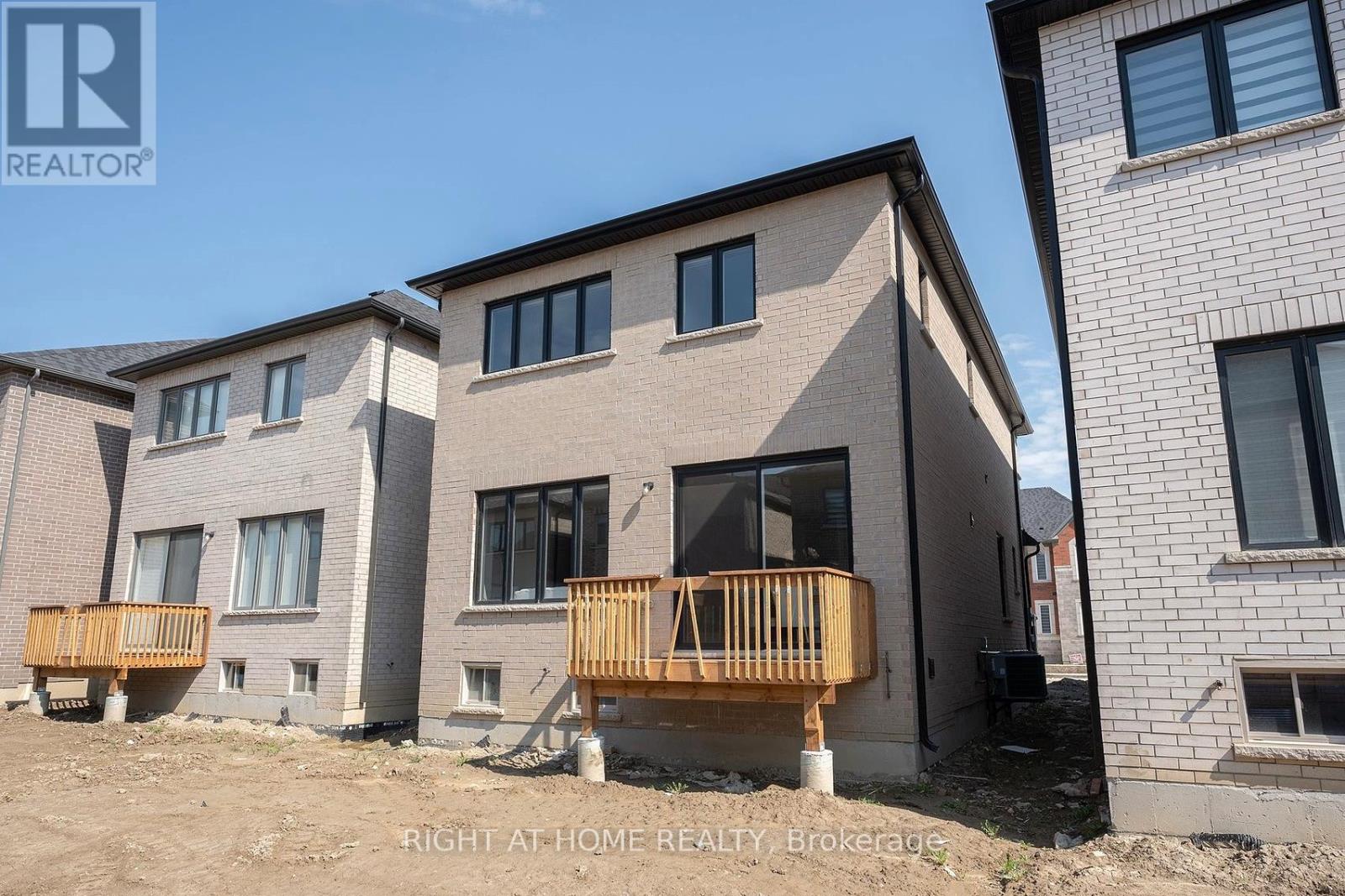 16 Vincena Road, Caledon, Ontario  L7C 4M3 - Photo 32 - W12467726