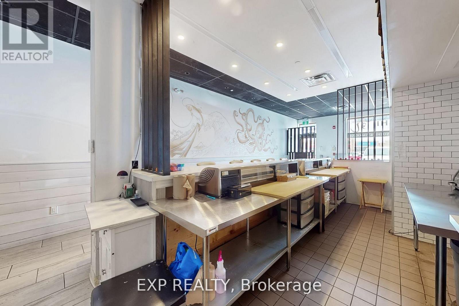 103 - 491 Appleby Line, Burlington, Ontario  L7L 2Y1 - Photo 10 - W12467734