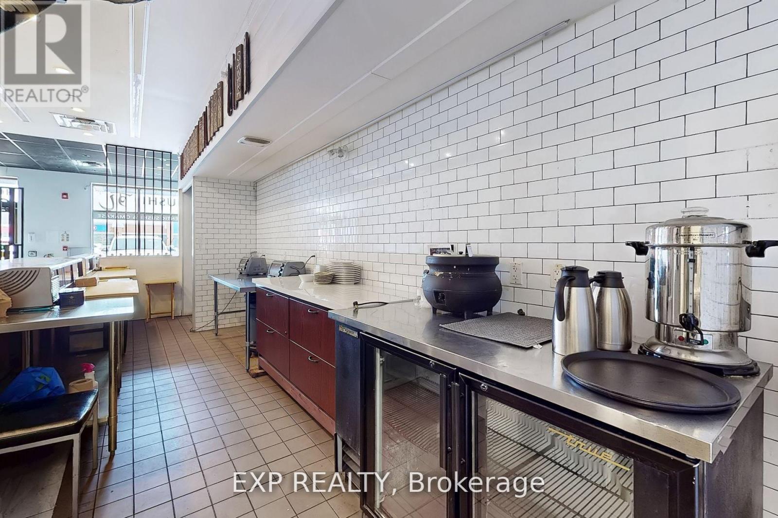 103 - 491 Appleby Line, Burlington, Ontario  L7L 2Y1 - Photo 11 - W12467734