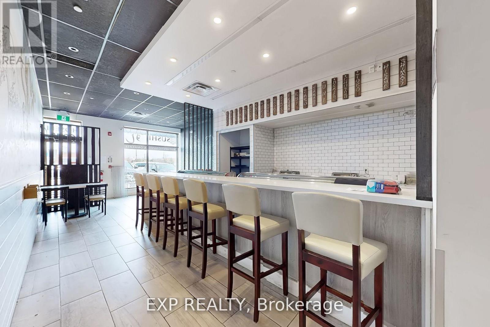 103 - 491 Appleby Line, Burlington, Ontario  L7L 2Y1 - Photo 6 - W12467734